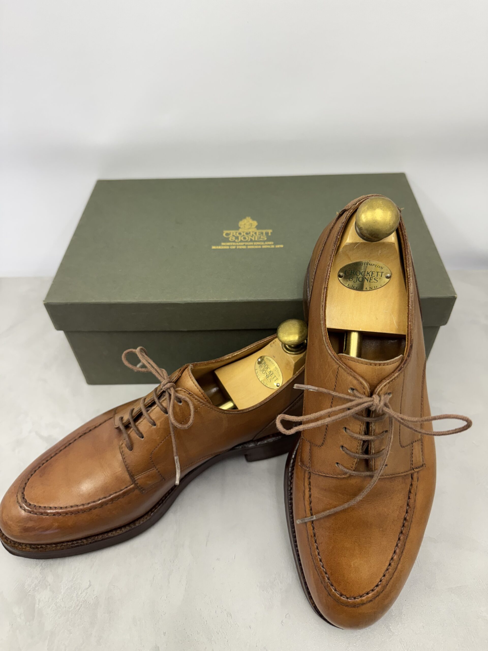【買取実績】Crockett & Jones(クロケット&ジョーンズ)の高級革靴をお買取り!高く売るポイントを店長が解説